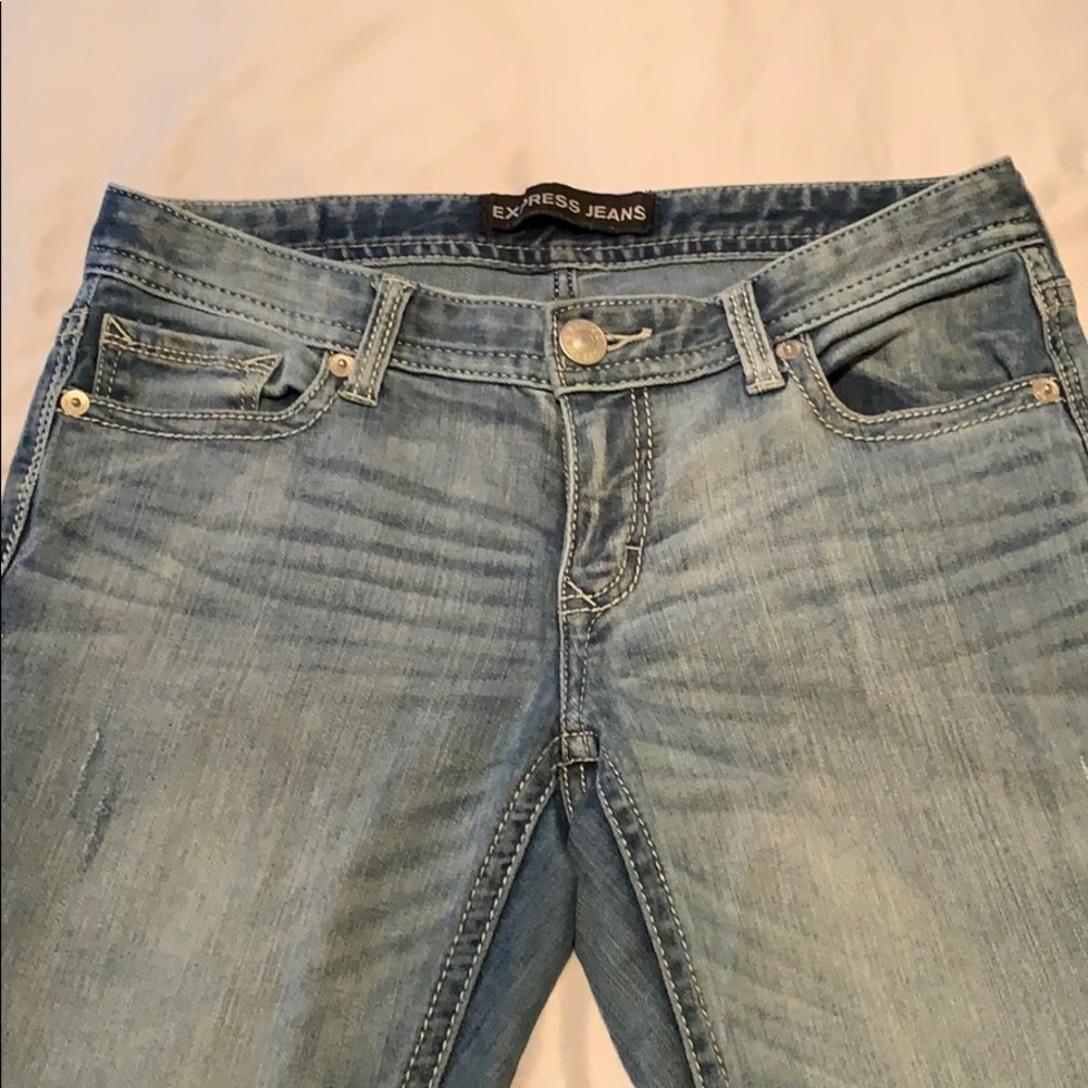 Express Legging Jean - Picture 2 of 4